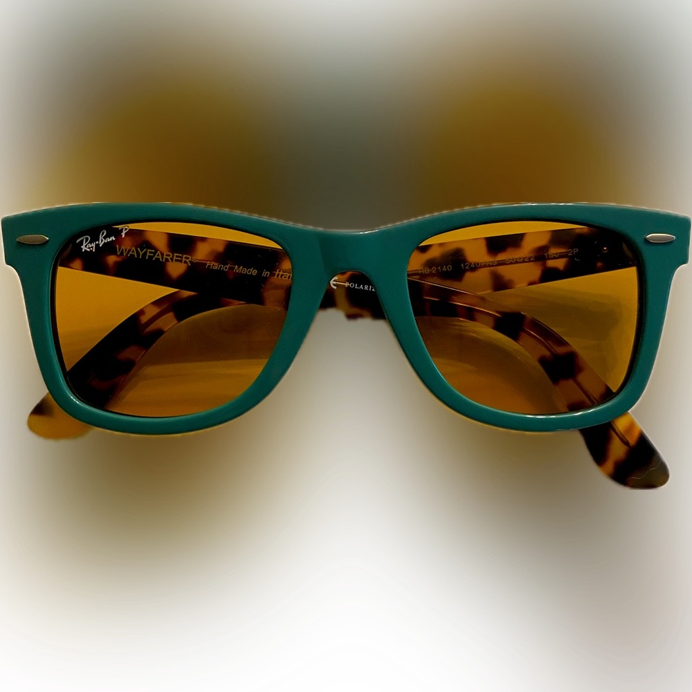 Ray-Ban Polarized Wayfarer Woman’s Sunglasses
